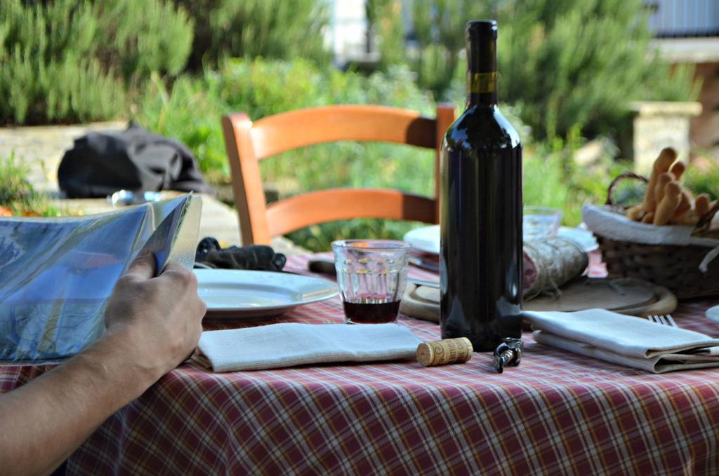 Cascina Il Convivio Guest House Diano d'Alba Ngoại thất bức ảnh